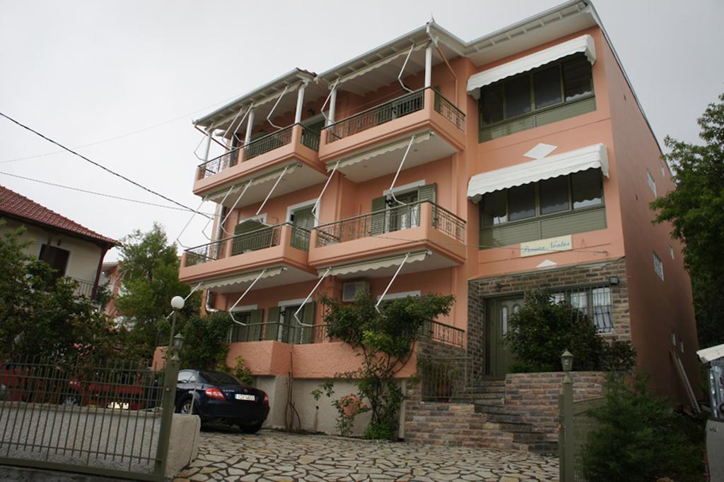 Nontas Home กาลามิตซี ภายนอก รูปภาพ